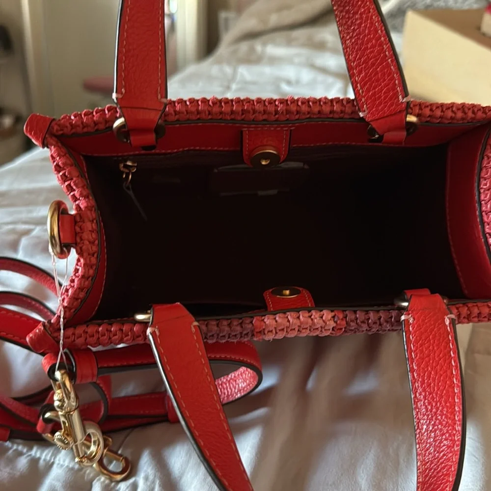 Coach Dempsey Bag Miami Red like new - Picture 2 of 9